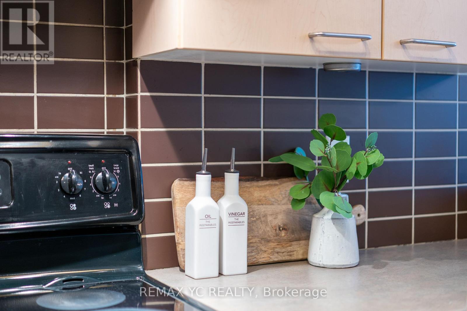 306 - 8 Wellesley Street E, Toronto, Ontario  M4Y 3B2 - Photo 4 - C13047096