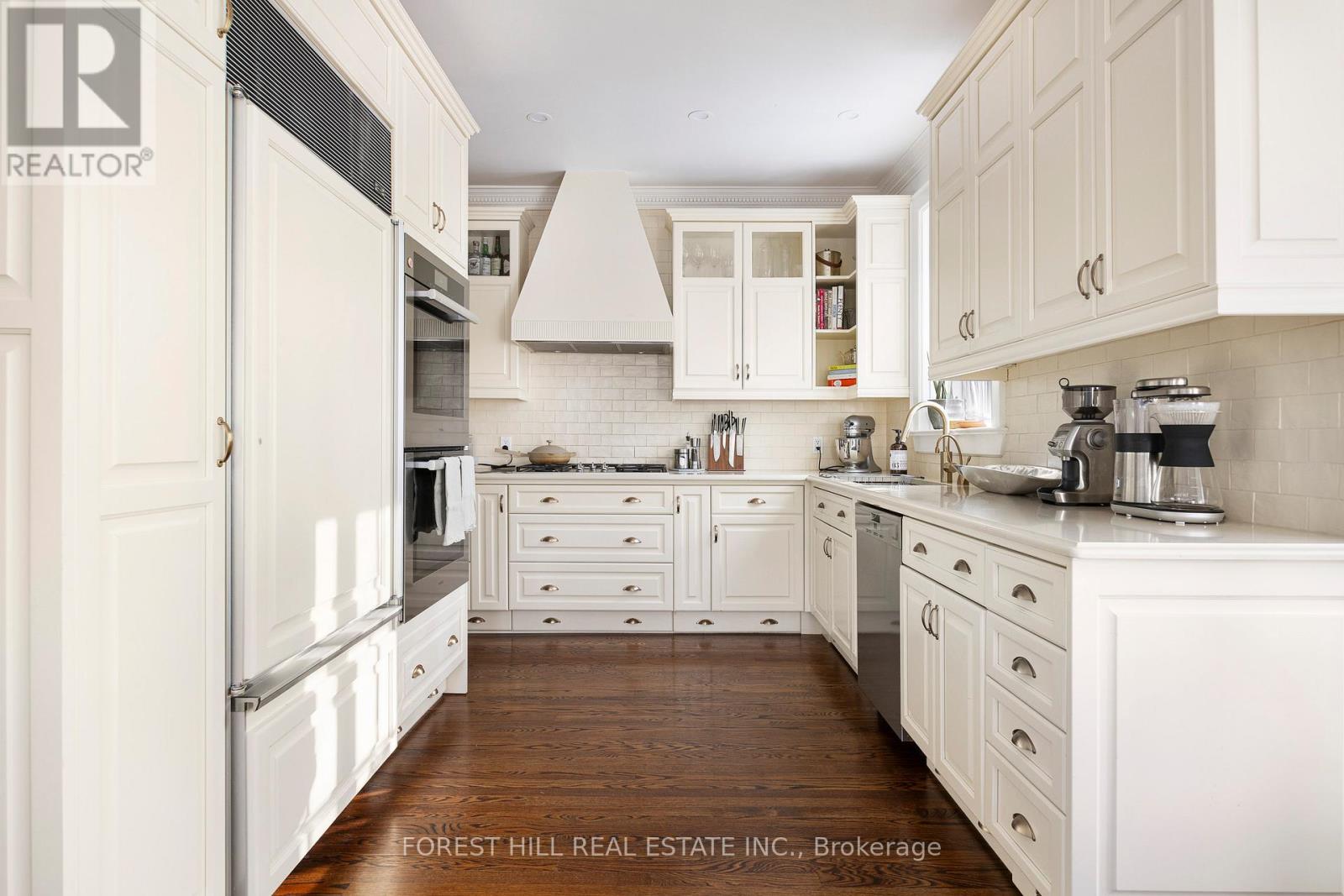 152 Lyndhurst Avenue, Toronto, Ontario  M5R 2Z9 - Photo 11 - C13047152