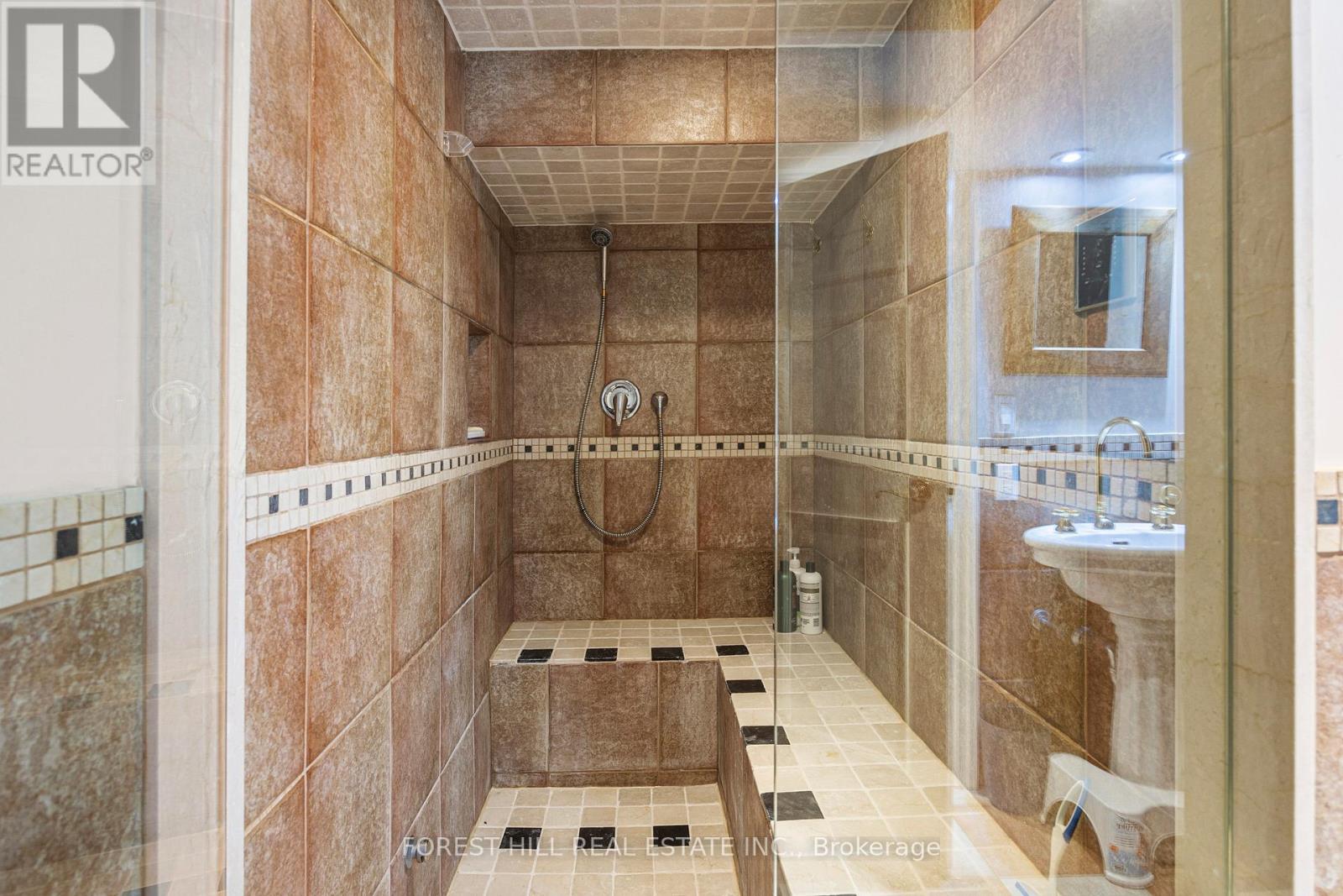 152 Lyndhurst Avenue, Toronto, Ontario  M5R 2Z9 - Photo 45 - C13047152