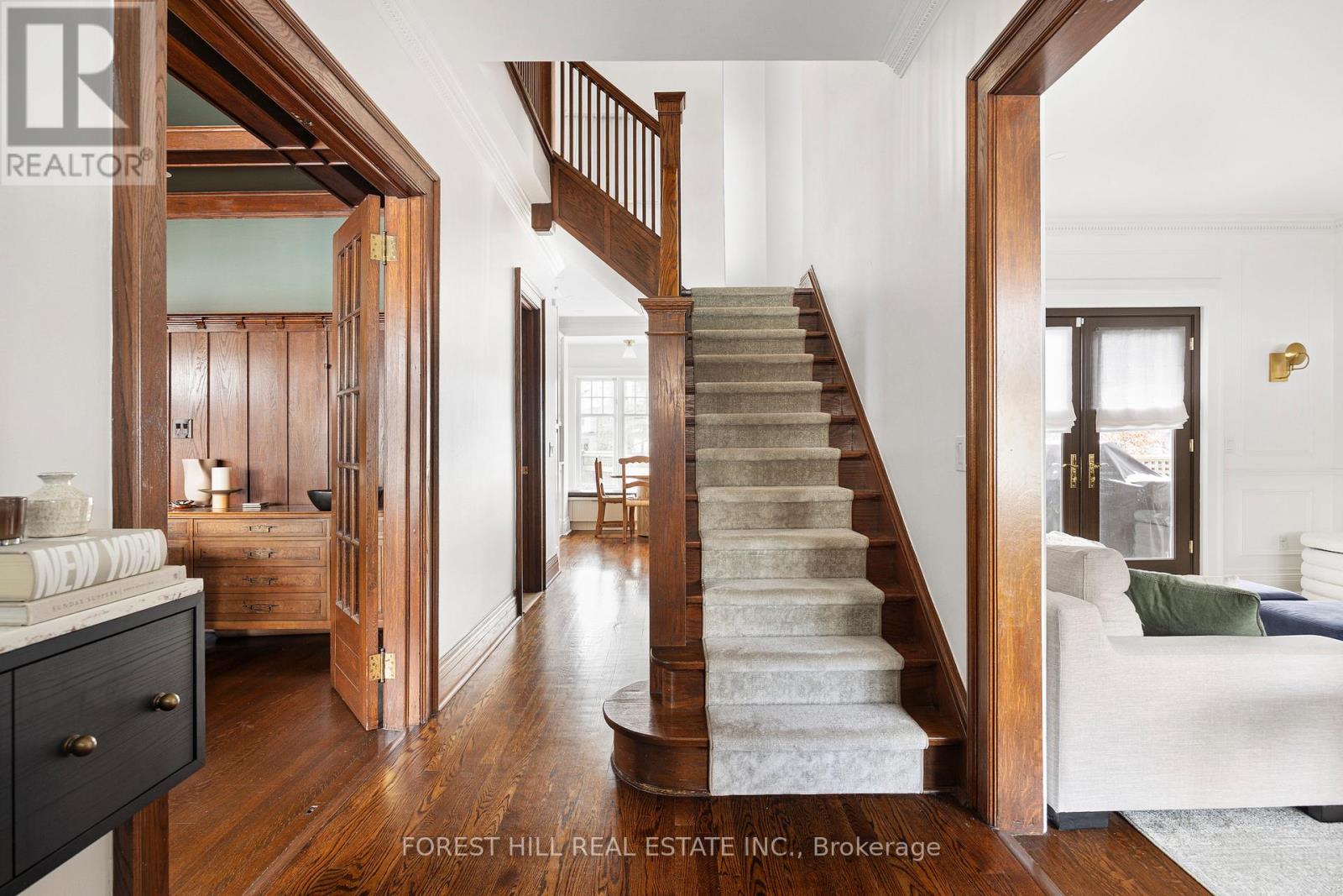 152 Lyndhurst Avenue, Toronto, Ontario  M5R 2Z9 - Photo 5 - C13047152