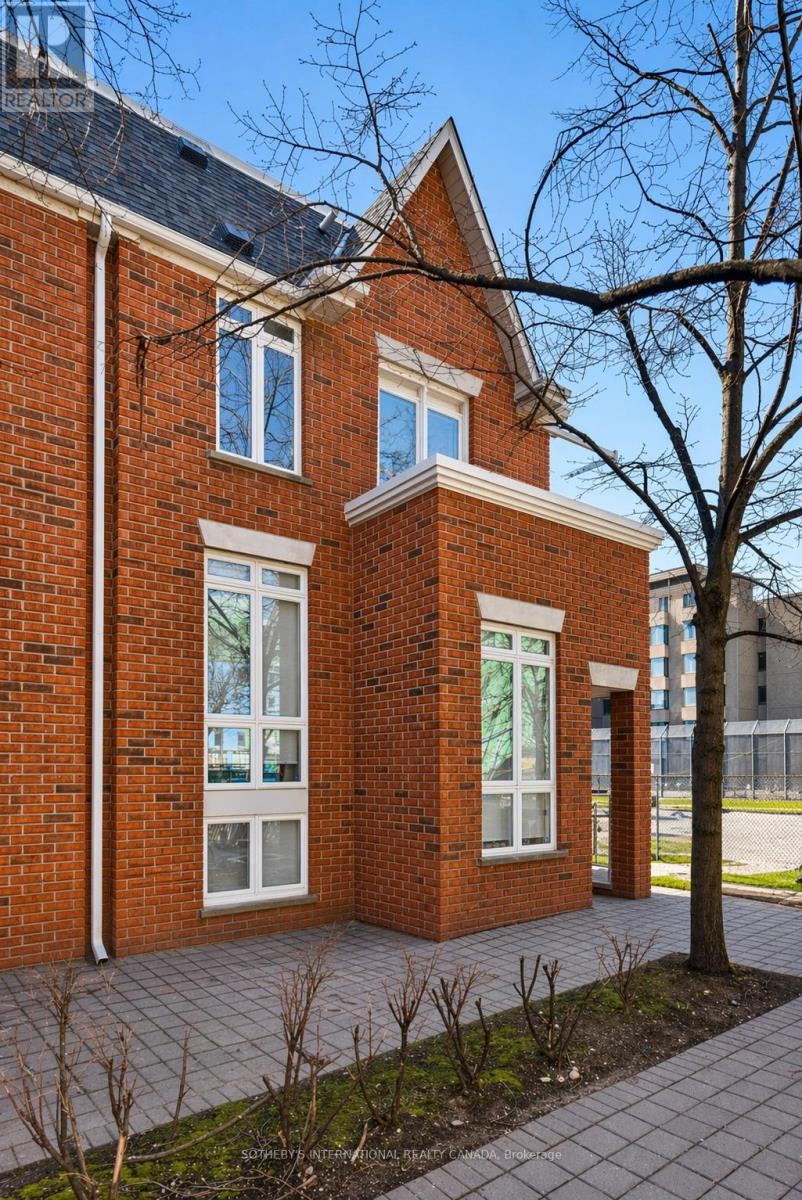 2218 - 12 Sudbury Street, Toronto, Ontario  M6J 3W7 - Photo 2 - C13047160