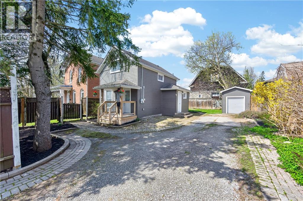 113 Niagara Street, Welland, Ontario  L3C 1J4 - Photo 2 - 40824347