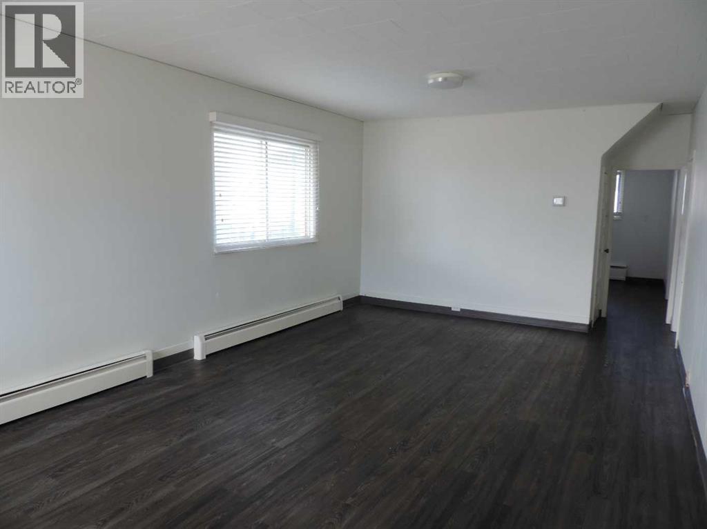 208 Patricia Street, Jasper, Alberta  T0E 1E0 - Photo 4 - A2286186