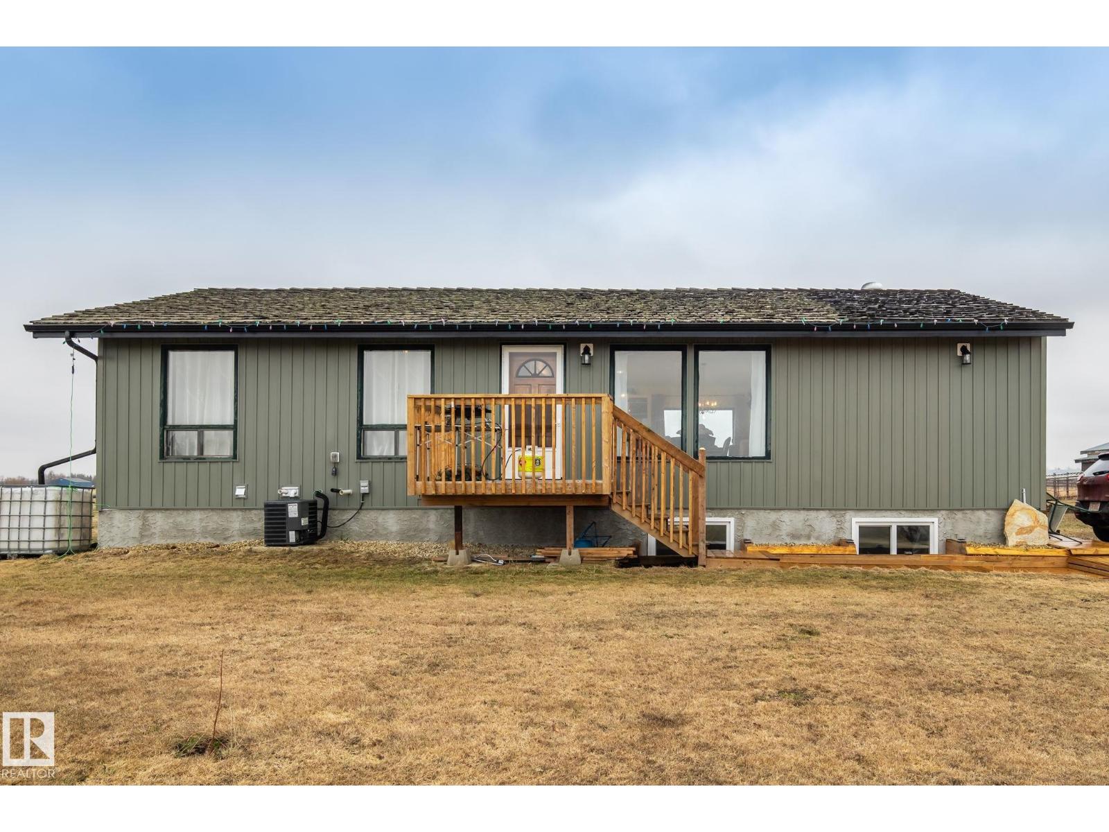 23127 TWP RD 502, rural leduc county, Alberta