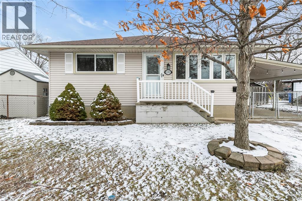 MLS# 26009238: 1192 REEDMERE, Windsor, Canada