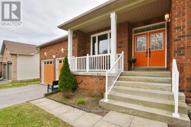 114 Silver Birch Avenue, Wasaga Beach, Ontario  L9Z 1N2 - Photo 2 - S13047098