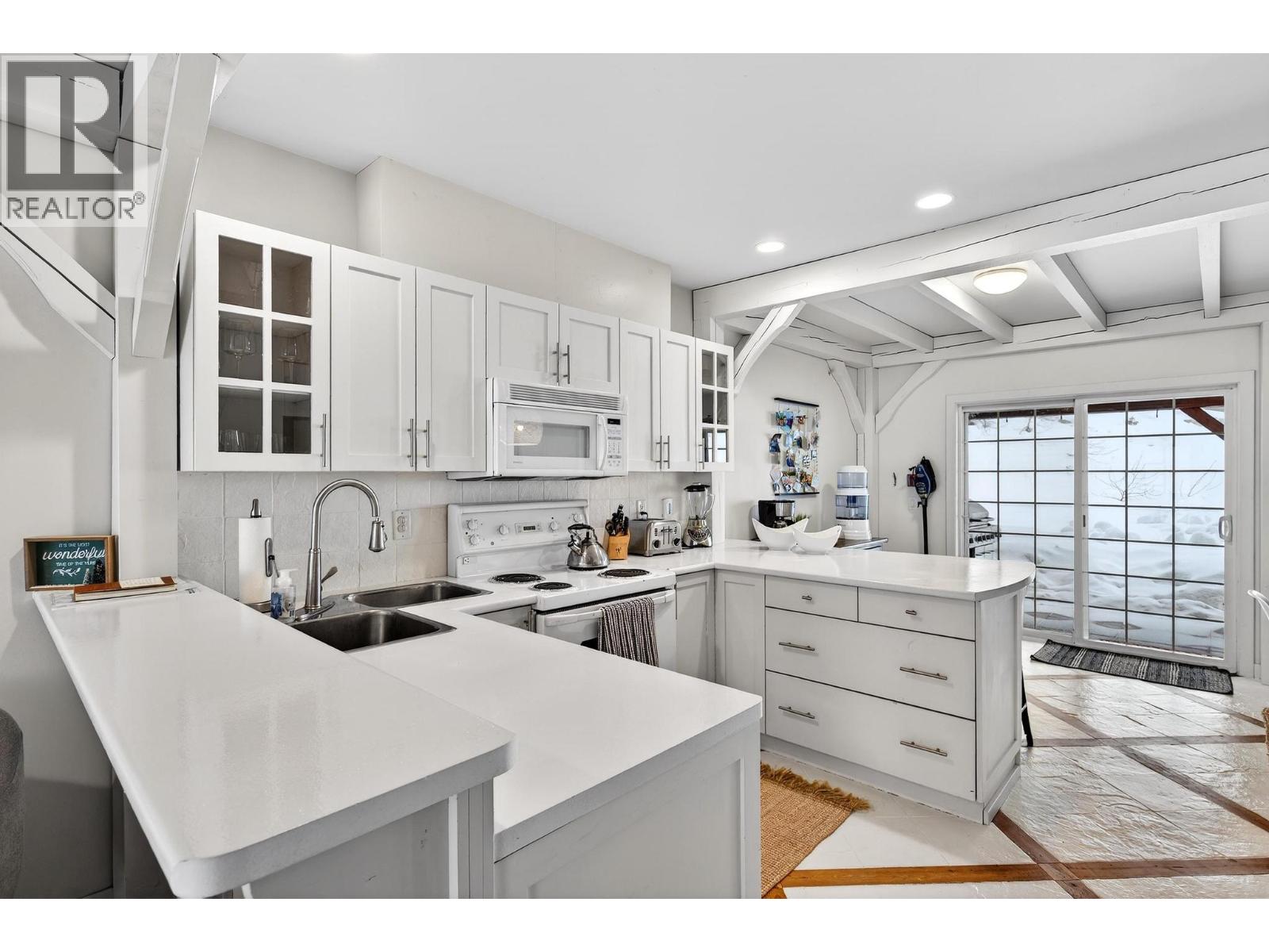 220 Kettleview Road Unit# 13, Big White, British Columbia  V1P 1P3 - Photo 6 - 10381316