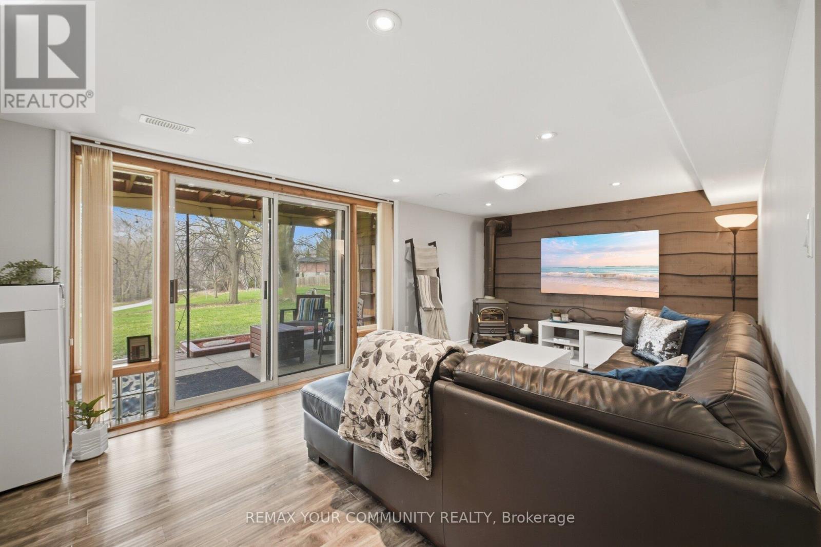 54 Applefield Drive, Toronto, Ontario  M1P 3X9 - Photo 35 - E13046944