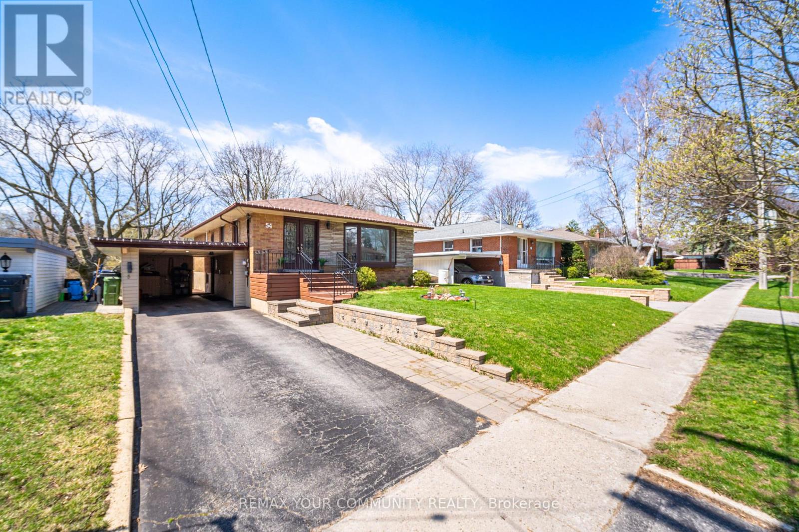 54 Applefield Drive, Toronto, Ontario  M1P 3X9 - Photo 4 - E13046944