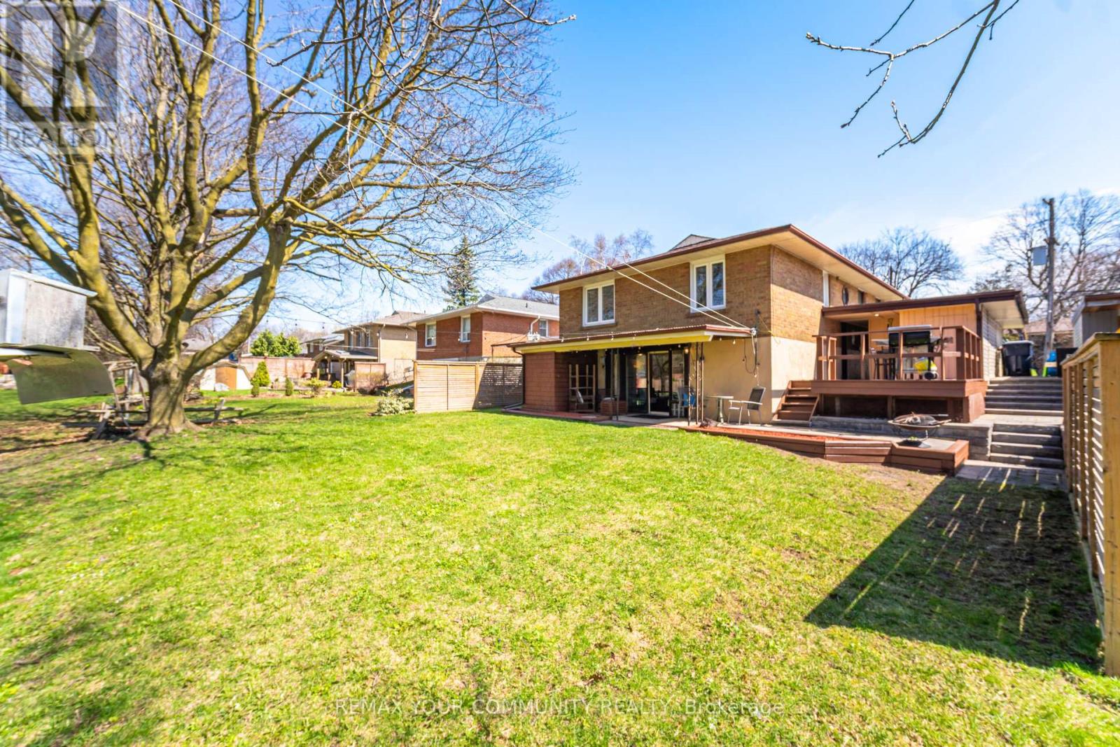 54 Applefield Drive, Toronto, Ontario  M1P 3X9 - Photo 45 - E13046944