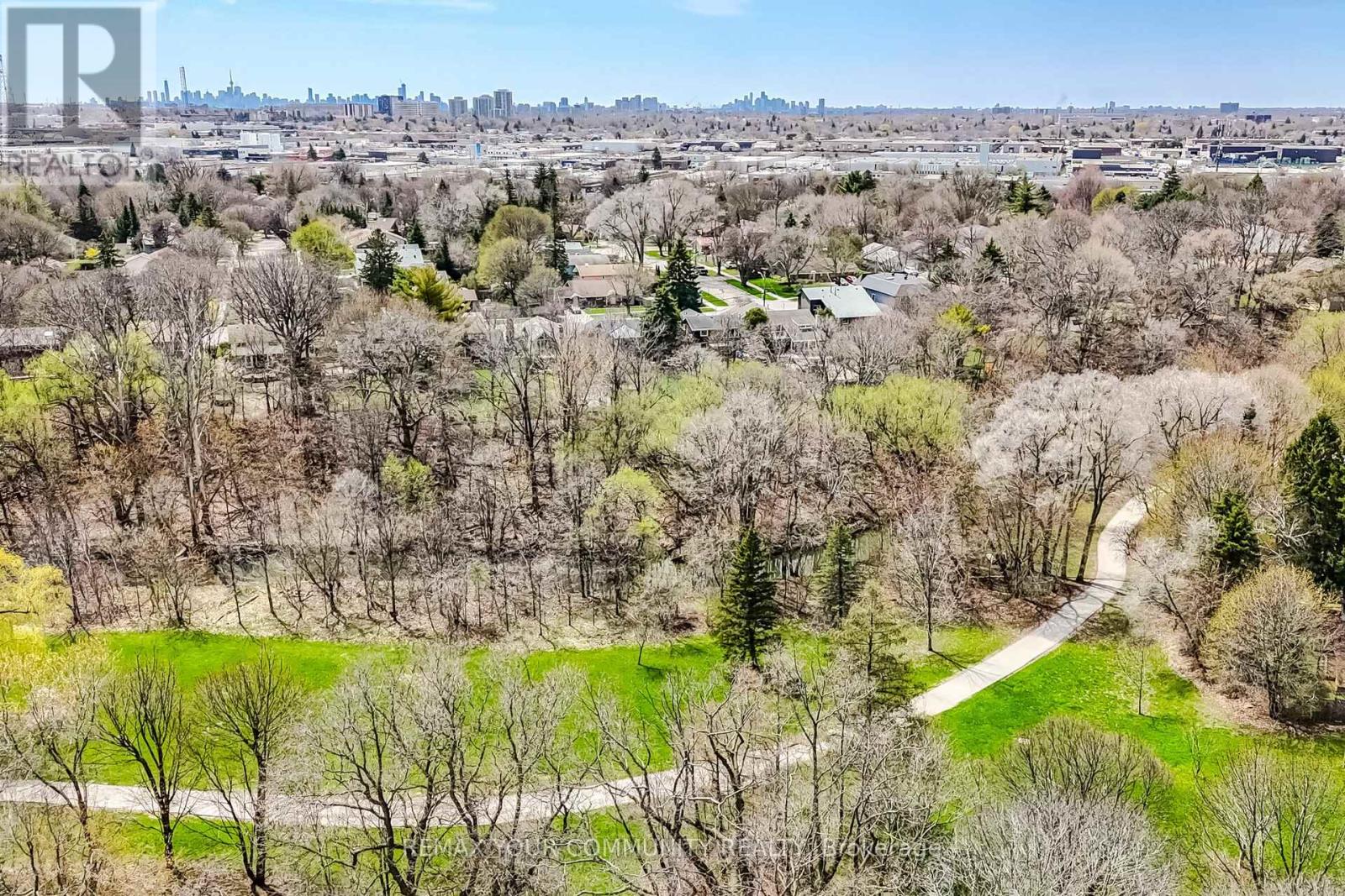 54 Applefield Drive, Toronto, Ontario  M1P 3X9 - Photo 47 - E13046944