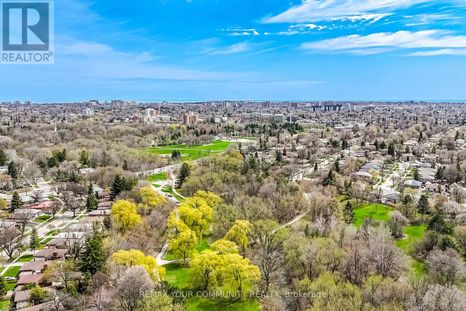 54 Applefield Drive, Toronto, Ontario  M1P 3X9 - Photo 49 - E13046944