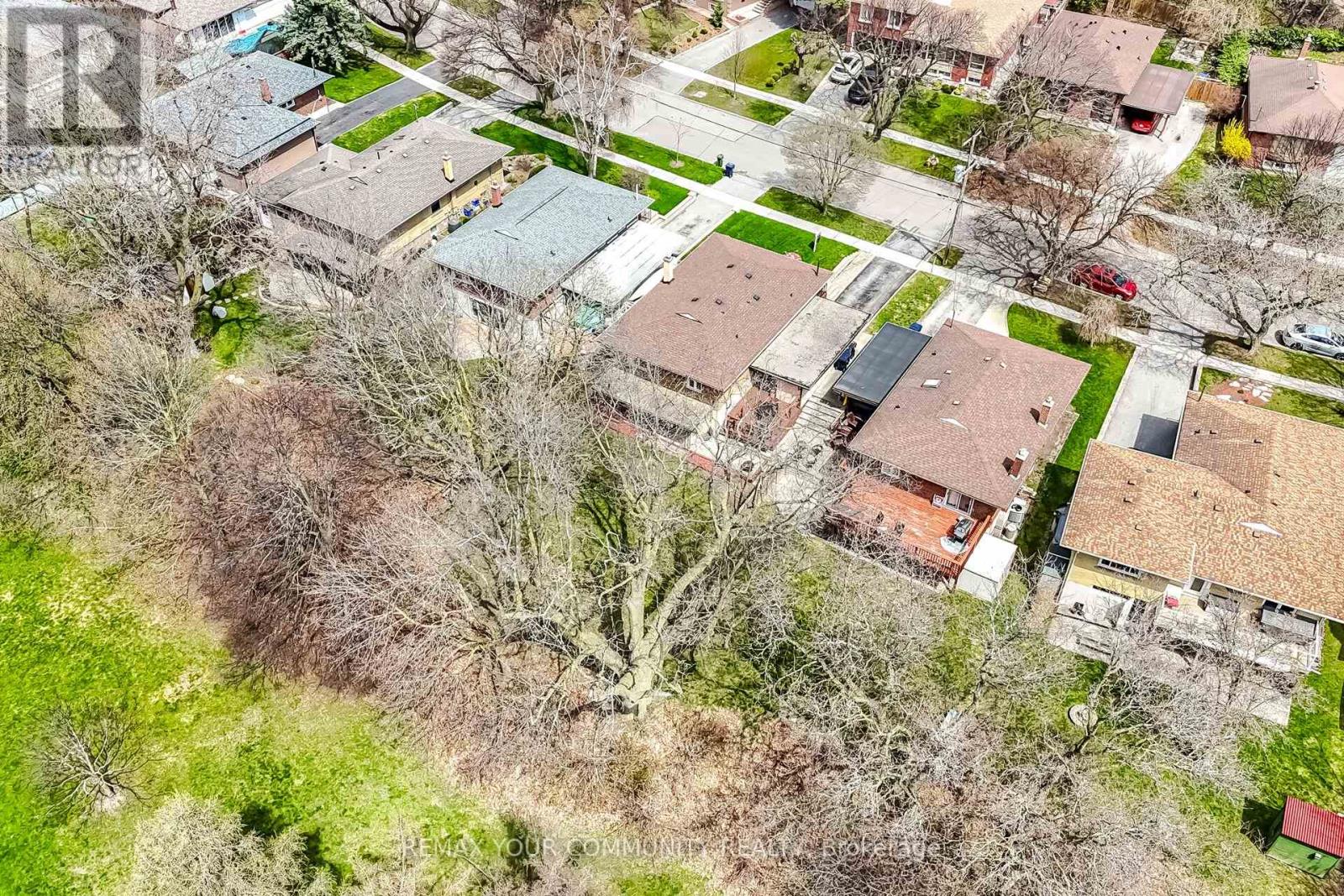 54 Applefield Drive, Toronto, Ontario  M1P 3X9 - Photo 50 - E13046944