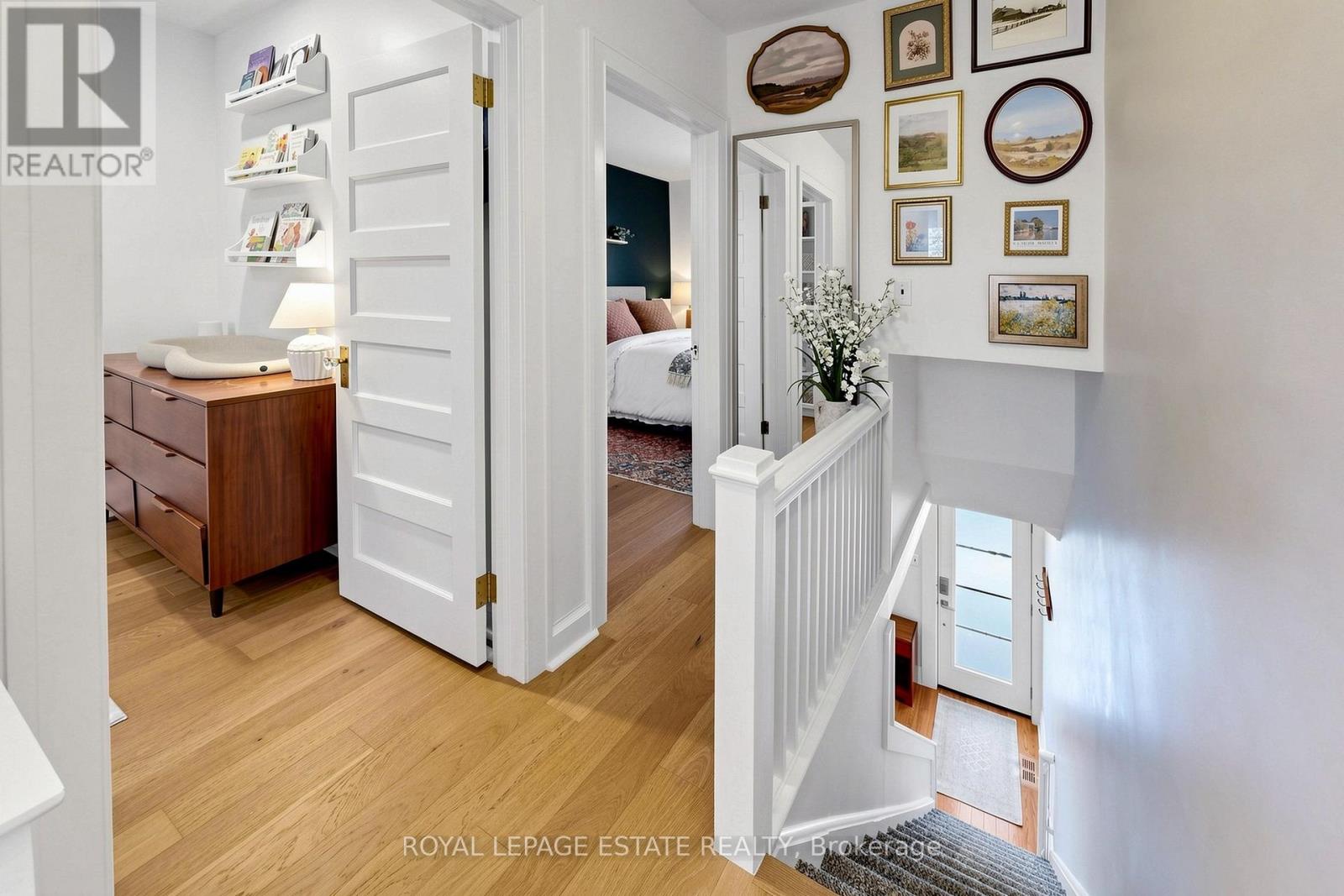 823 Sammon Avenue, Toronto, Ontario  M4C 2E7 - Photo 14 - E13047024