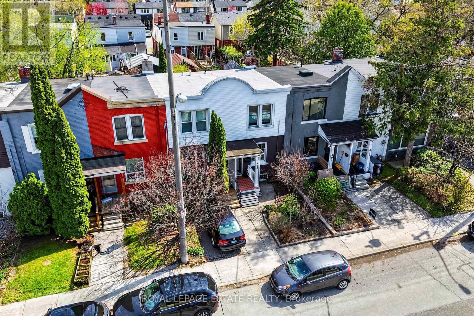 823 Sammon Avenue, Toronto, Ontario  M4C 2E7 - Photo 32 - E13047024