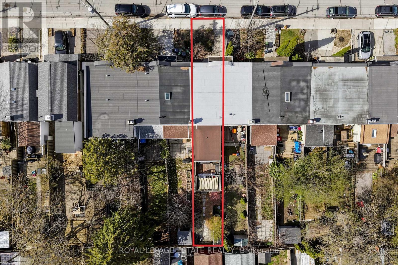 823 Sammon Avenue, Toronto, Ontario  M4C 2E7 - Photo 35 - E13047024