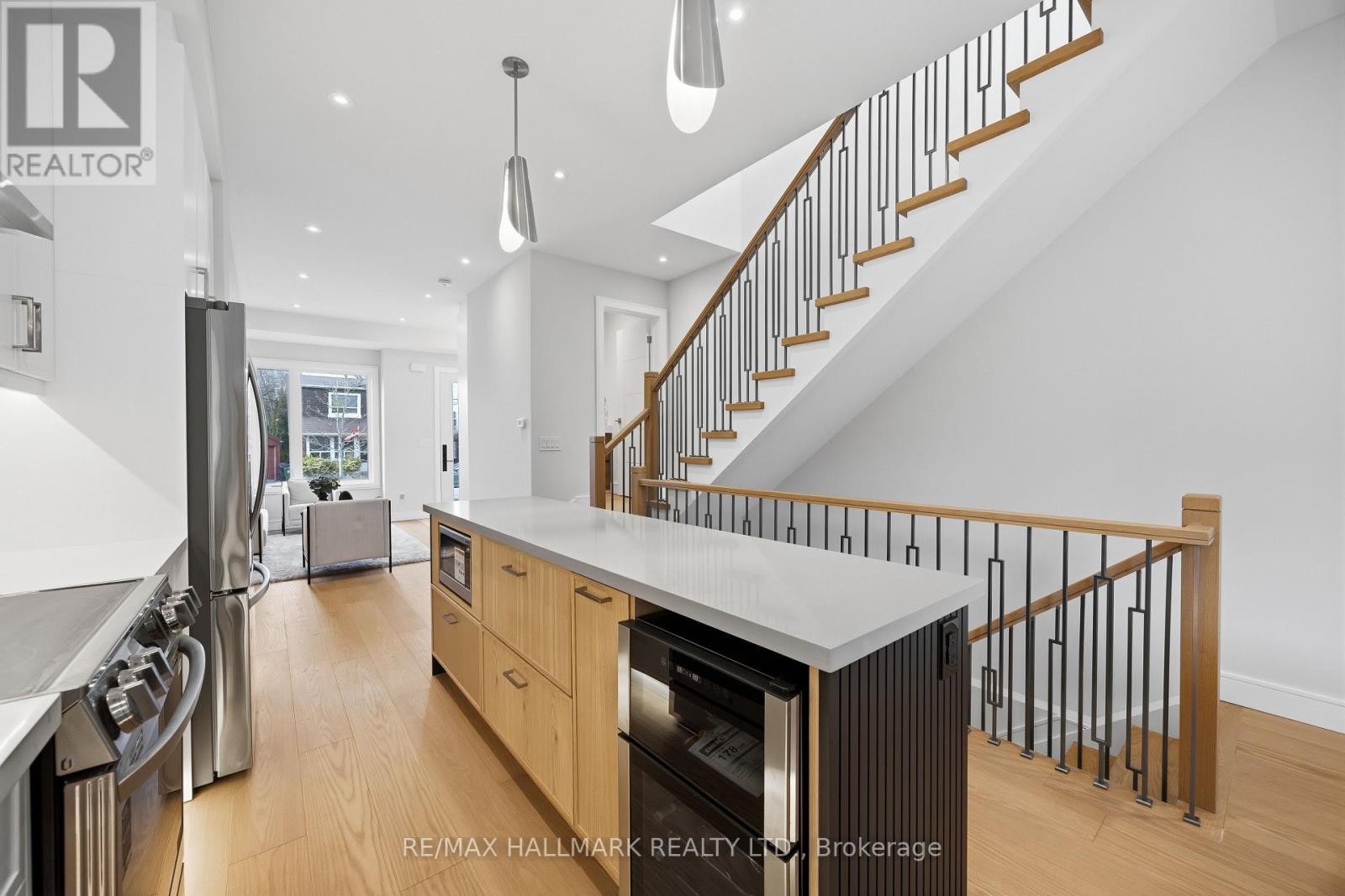 3a Linton Avenue, Toronto, Ontario  M1N 1W5 - Photo 9 - E13047034