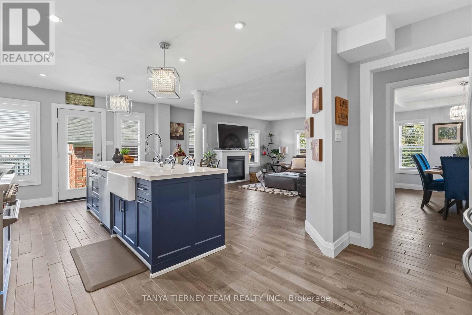 41 Zachary Place, Whitby, Ontario  L1M 1E1 - Photo 24 - E13047118