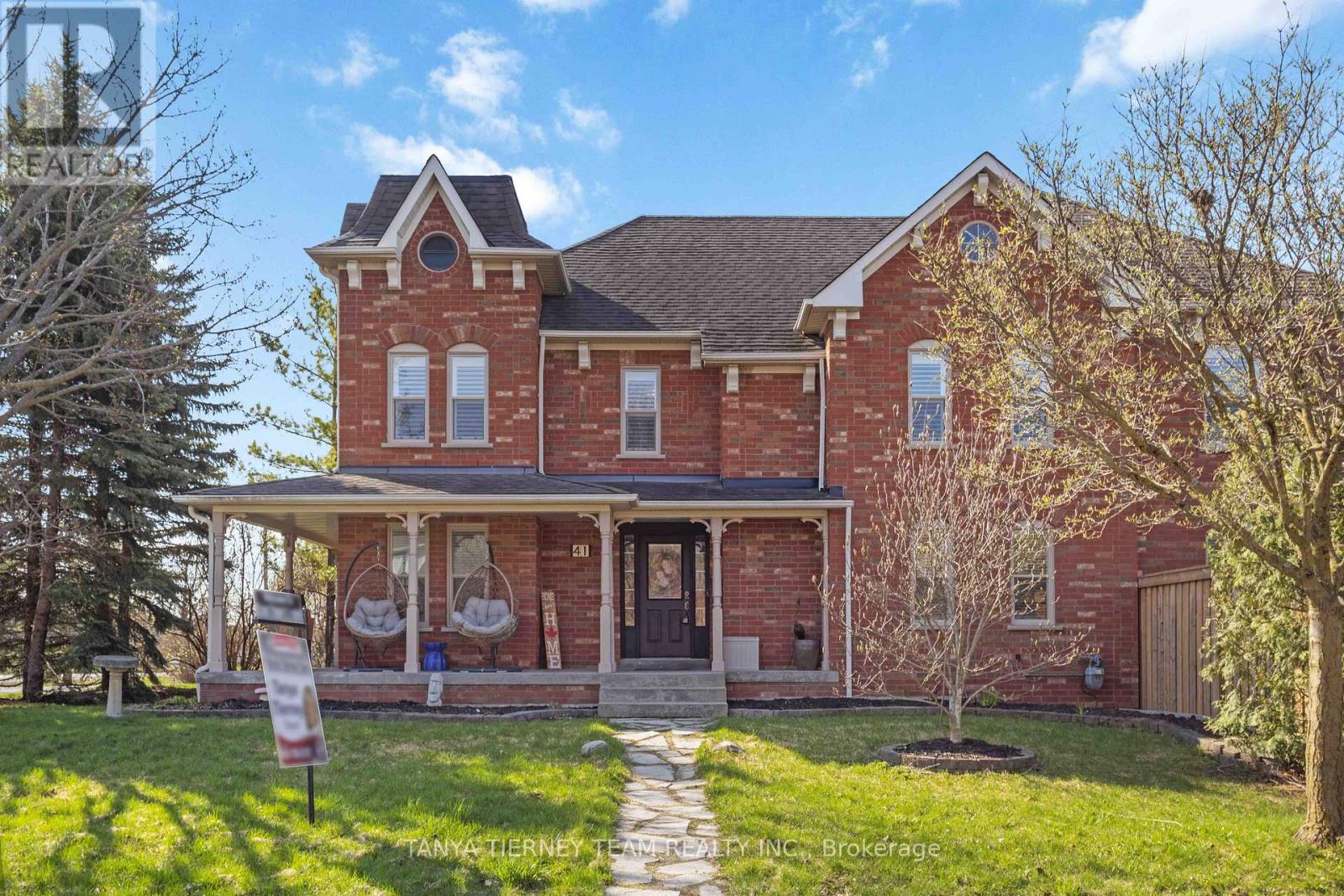 41 Zachary Place, Whitby, Ontario  L1M 1E1 - Photo 3 - E13047118