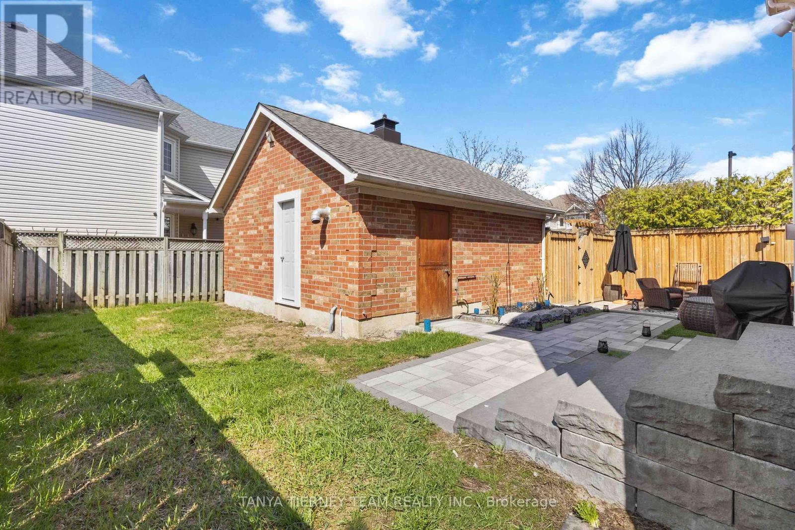 41 Zachary Place, Whitby, Ontario  L1M 1E1 - Photo 46 - E13047118