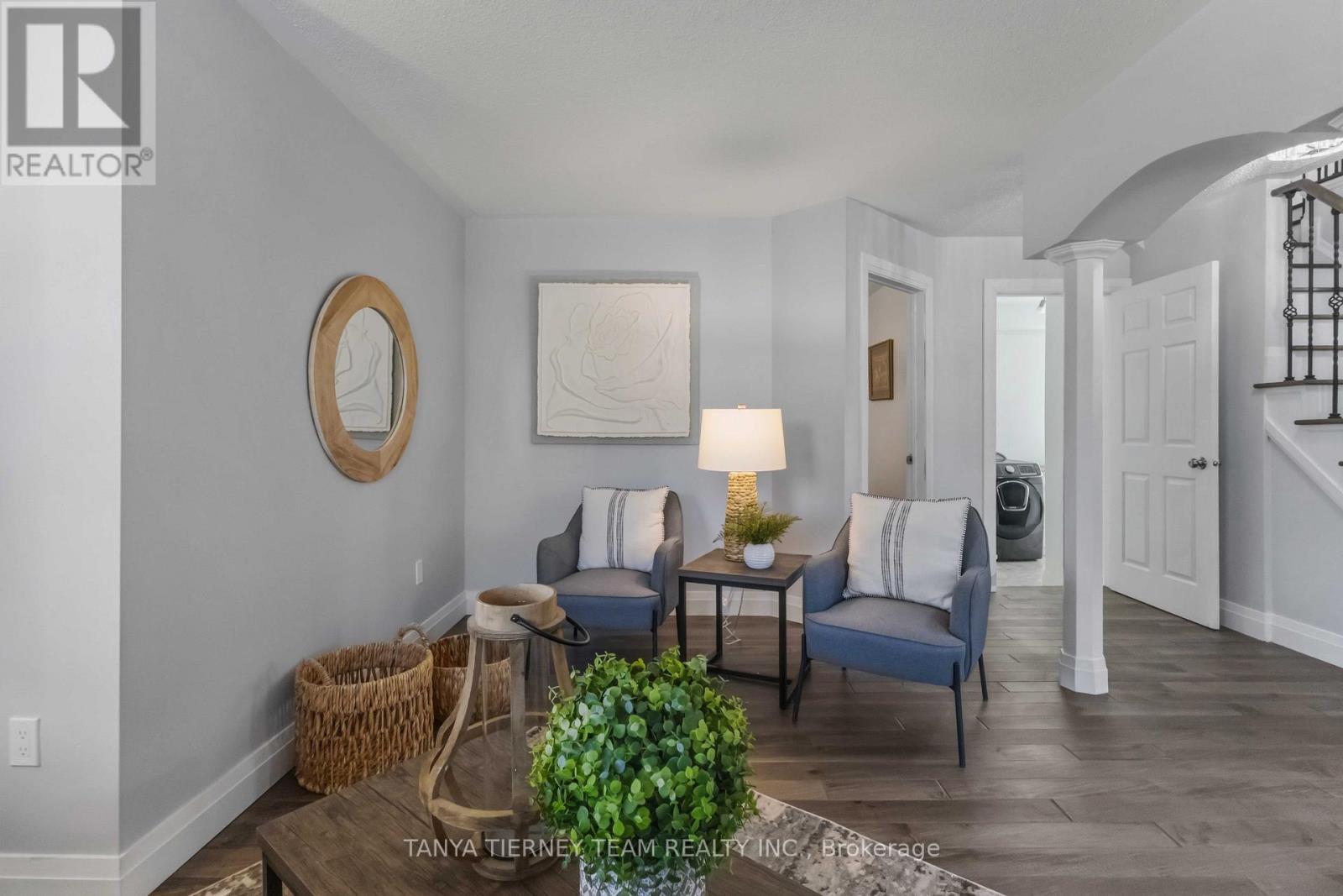 41 Zachary Place, Whitby, Ontario  L1M 1E1 - Photo 8 - E13047118