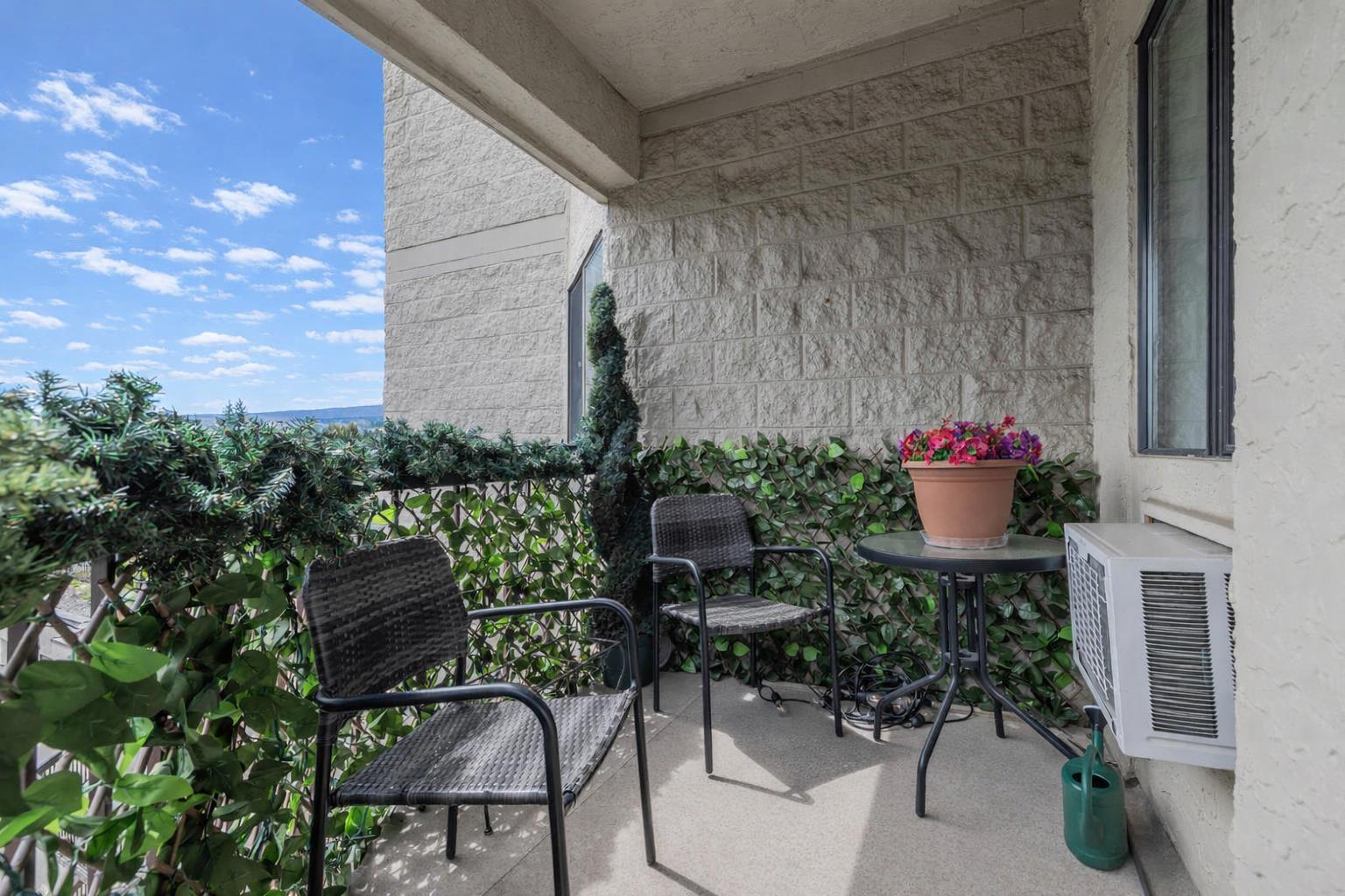 1015 31955 Old Yale Road, Abbotsford, British Columbia  V2T 4N1 - Photo 4 - R3114471