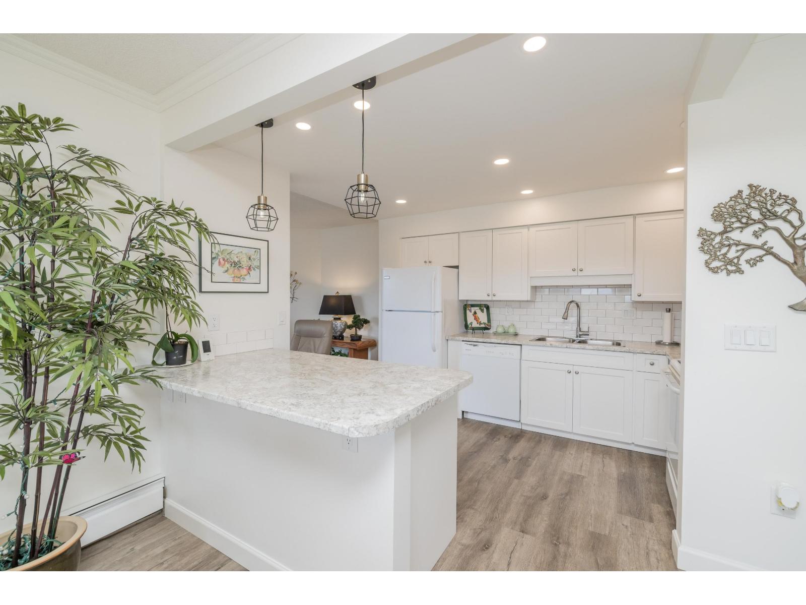 1015 31955 Old Yale Road, Abbotsford, British Columbia  V2T 4N1 - Photo 11 - R3114471