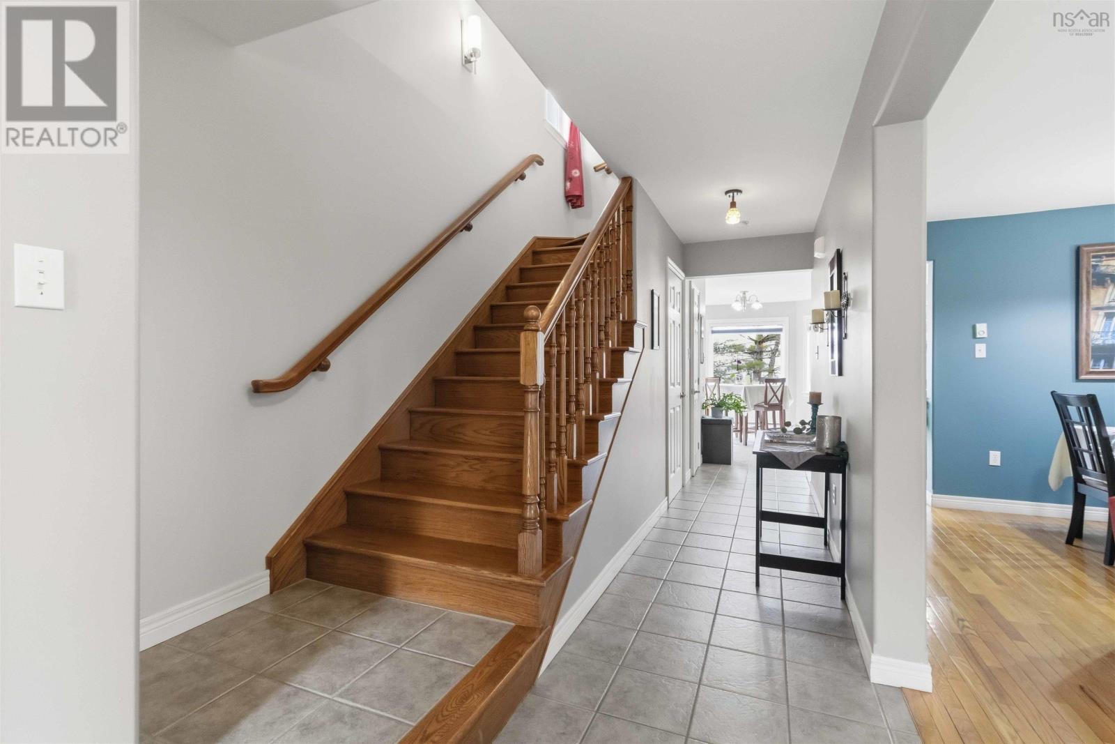 70 Hillside Avenue, Lower Sackville, Nova Scotia  B4C 1W7 - Photo 5 - 202608691