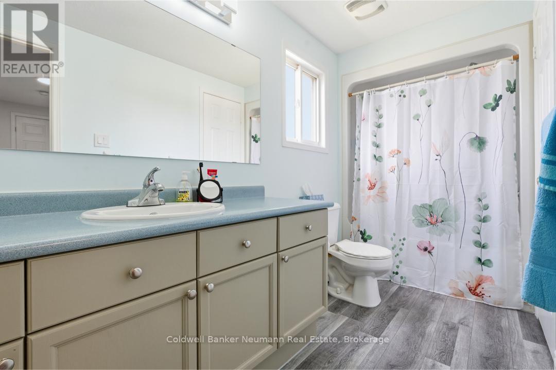 254 Silurian Drive, Guelph, Ontario  N1E 7B8 - Photo 14 - X13047004