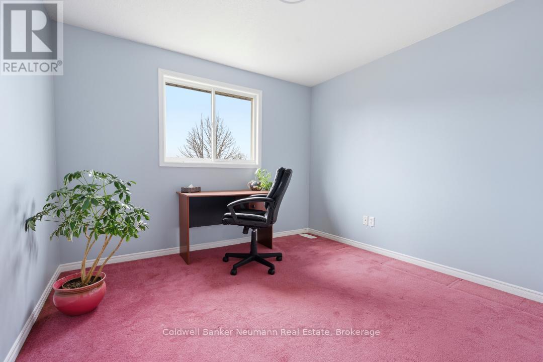 254 Silurian Drive, Guelph, Ontario  N1E 7B8 - Photo 15 - X13047004