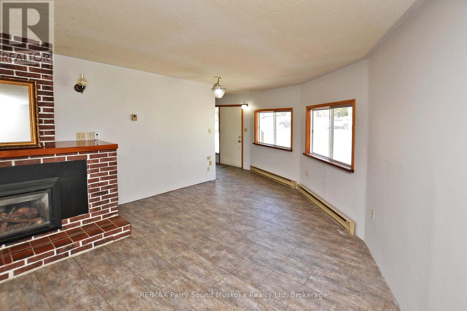 17 - 19 Church Street, Parry Sound, Ontario  P2A 1Y2 - Photo 6 - X13047140