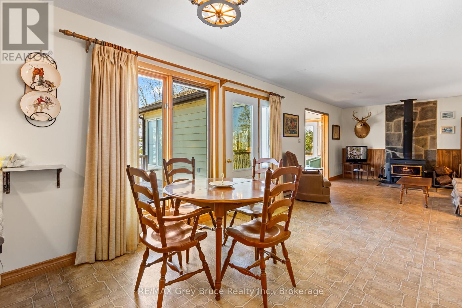 102 Carter Road, Northern Bruce Peninsula, Ontario  N0H 1W0 - Photo 12 - X13047172