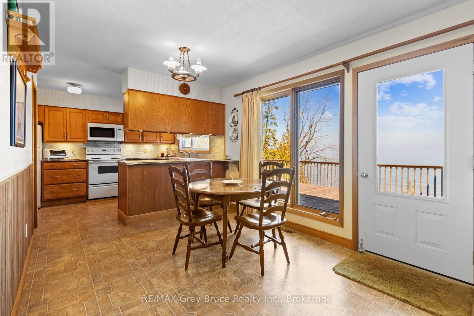 102 Carter Road, Northern Bruce Peninsula, Ontario  N0H 1W0 - Photo 13 - X13047172