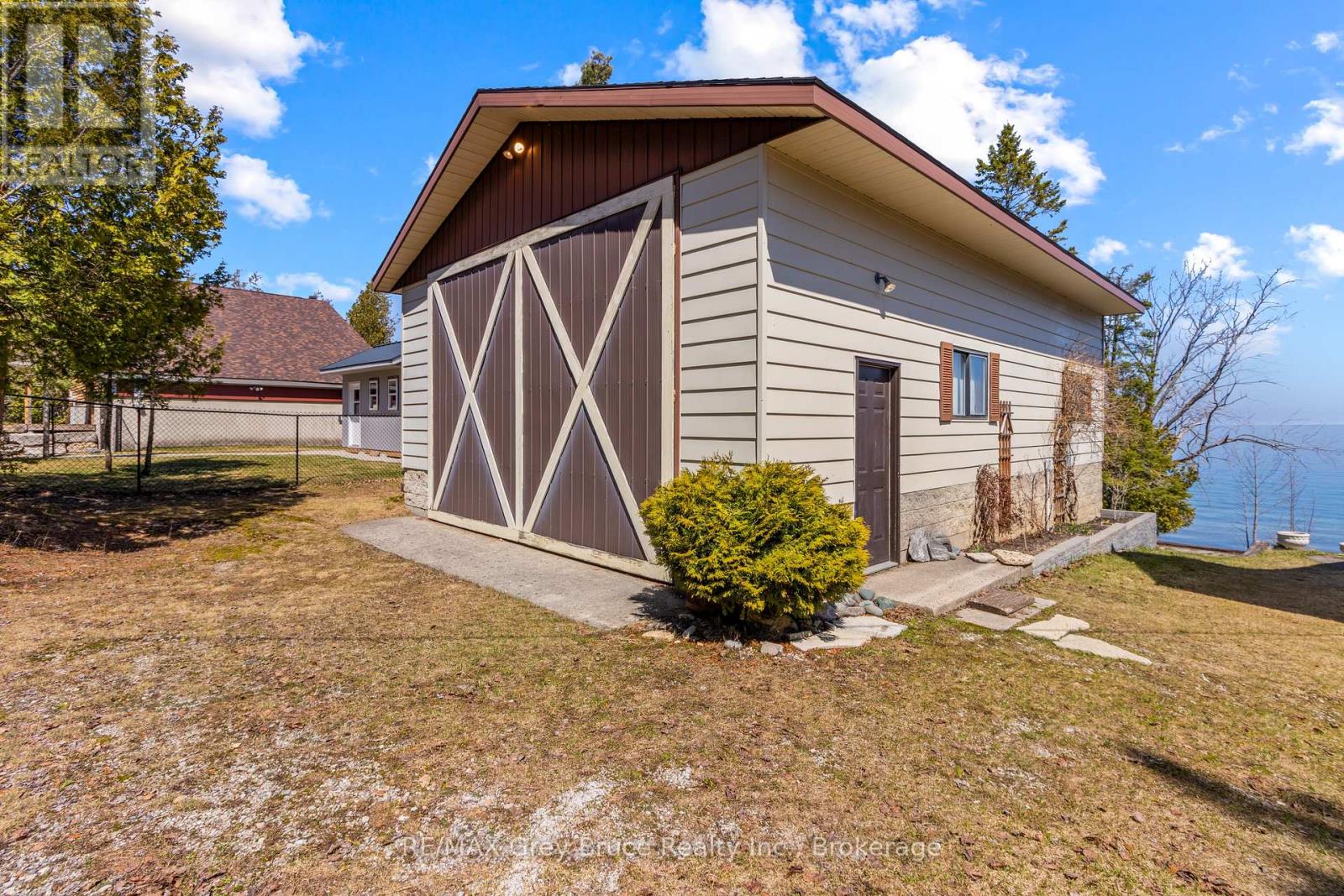 102 Carter Road, Northern Bruce Peninsula, Ontario  N0H 1W0 - Photo 42 - X13047172