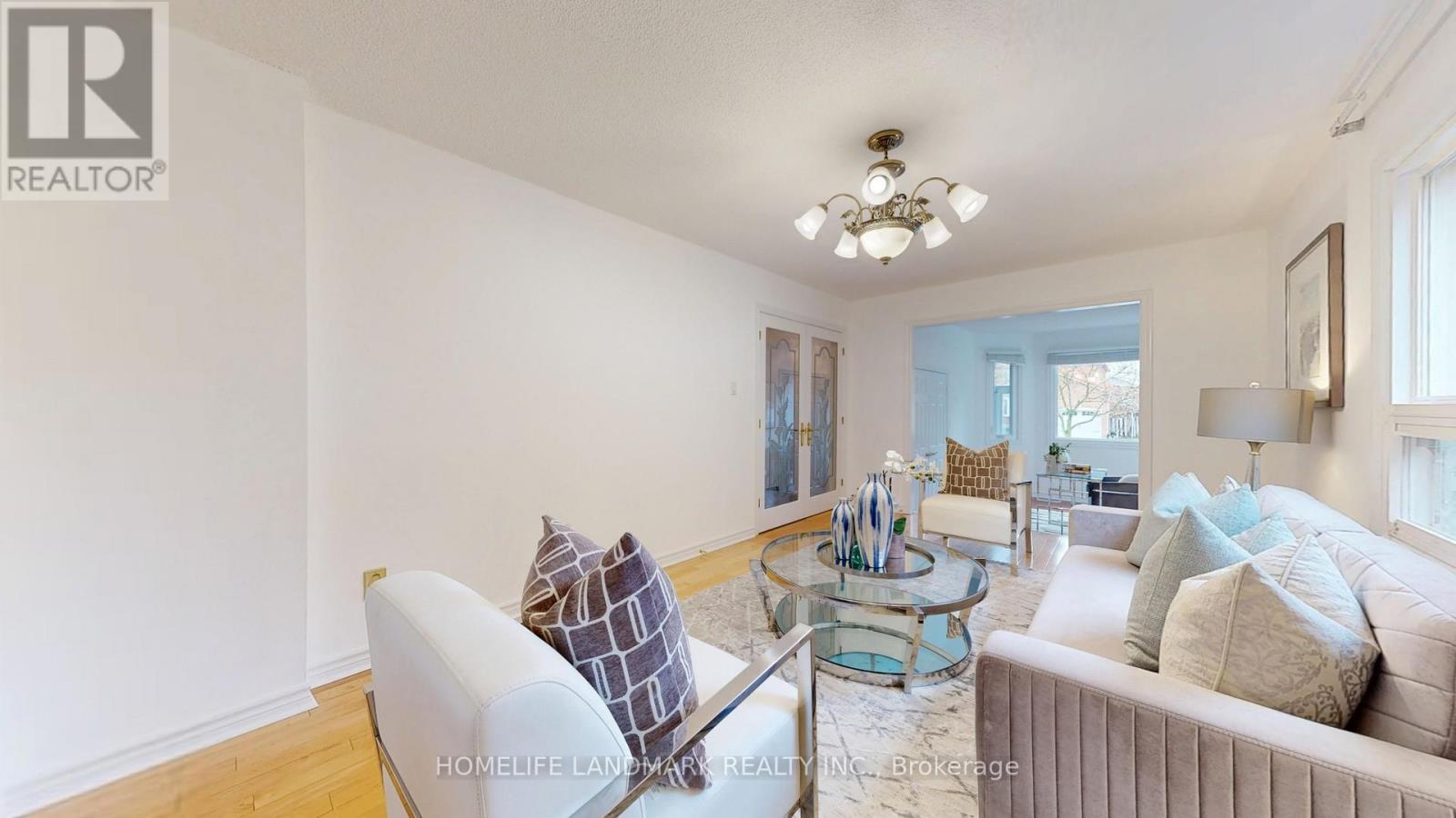 72 Springfield Drive, Markham, Ontario  L3S 3H5 - Photo 4 - N13046806