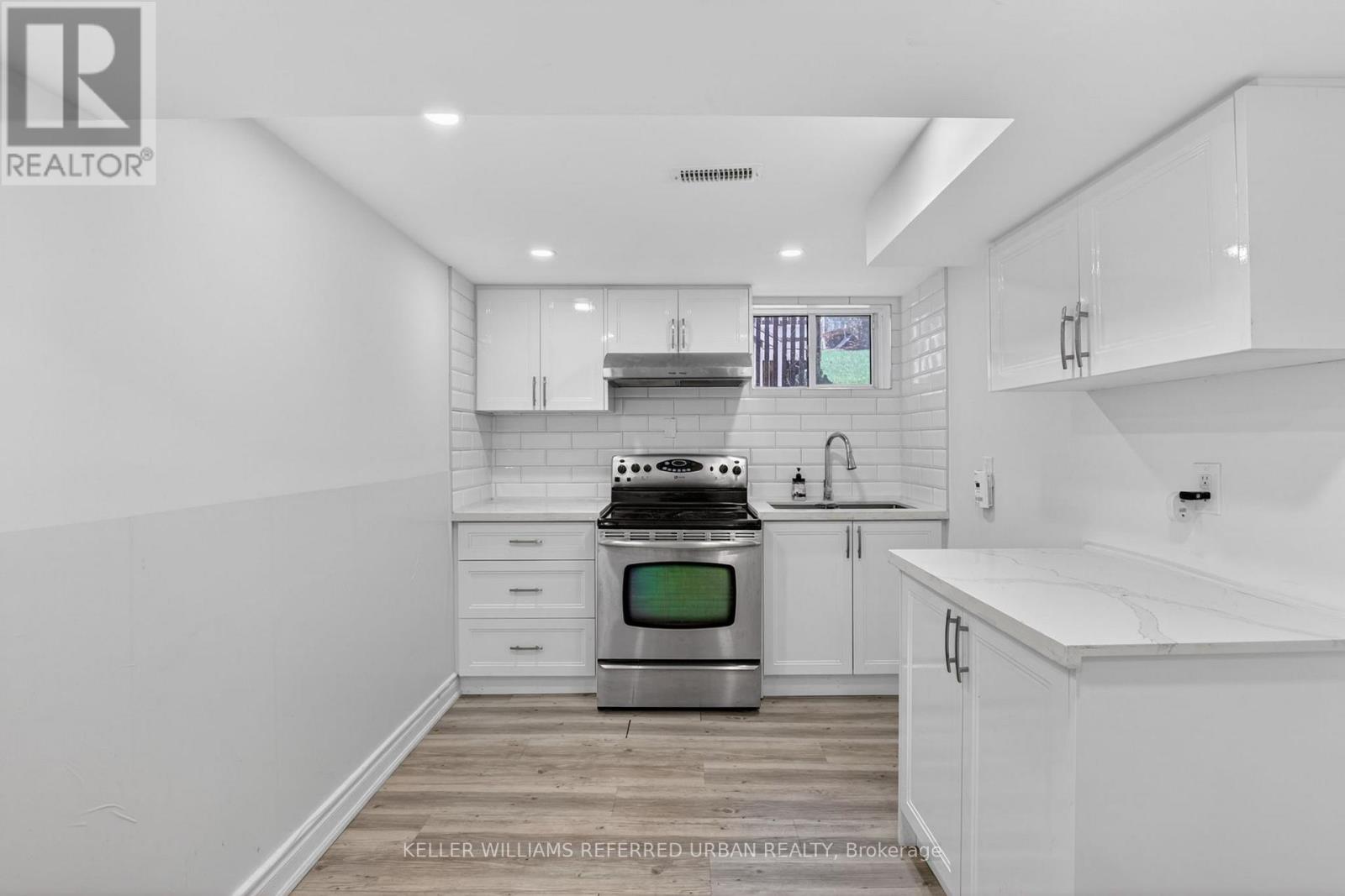 BASEMENT - 105 MARTIN STREET, Bradford West Gwillimbury, Ontario