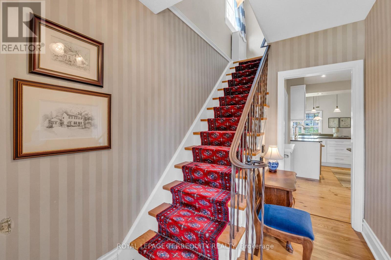 155 Centre Street W, Richmond Hill (Mill Pond), Ontario  L4C 3P6 - Photo 6 - N13047018