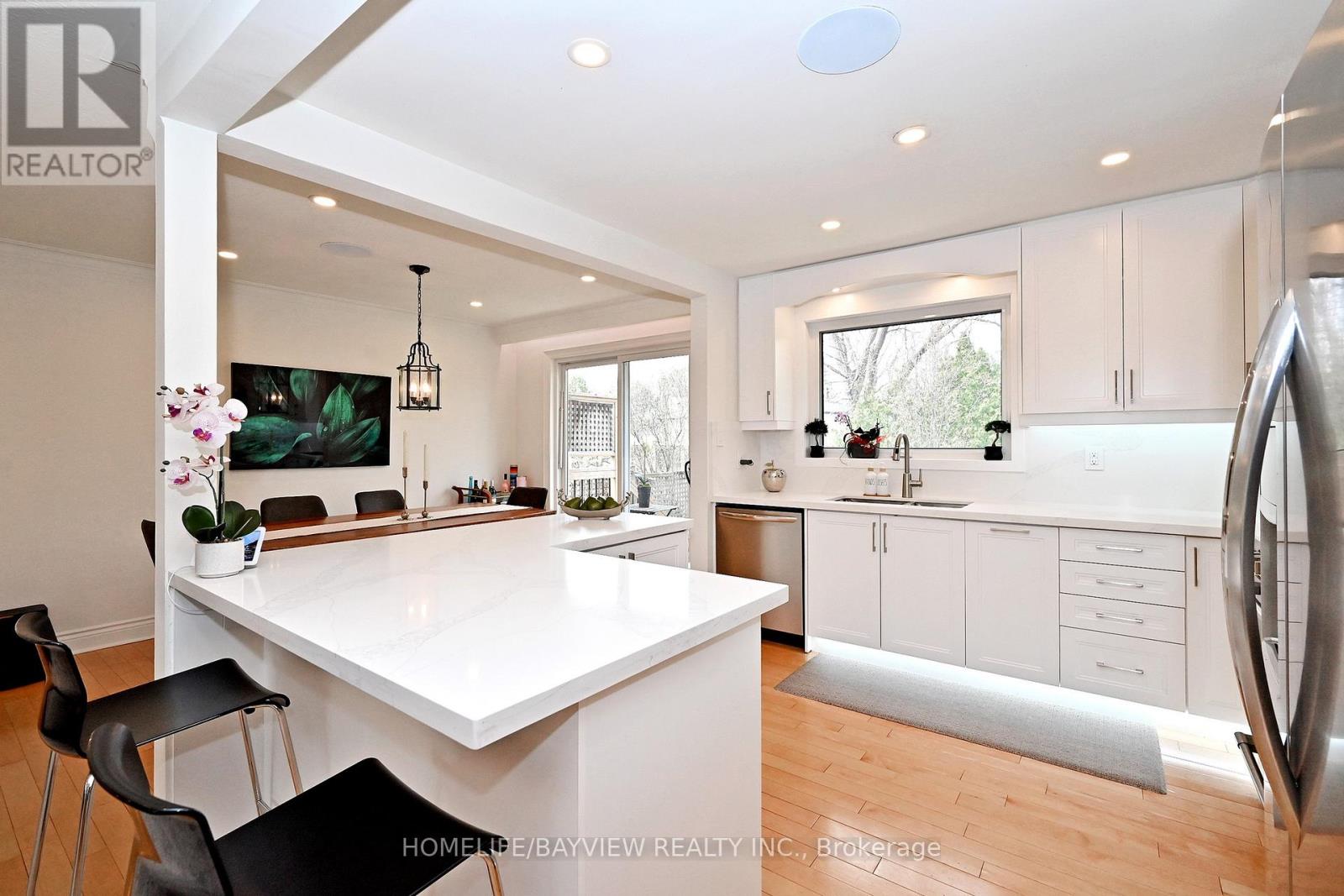 159 Laverock Avenue, Richmond Hill (Mill Pond), Ontario  L4C 4K1 - Photo 14 - N13047174