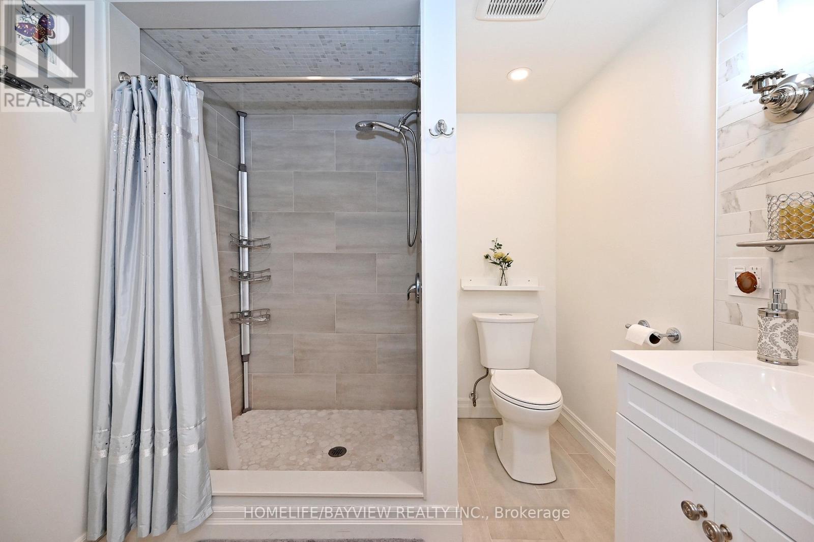 159 Laverock Avenue, Richmond Hill (Mill Pond), Ontario  L4C 4K1 - Photo 44 - N13047174