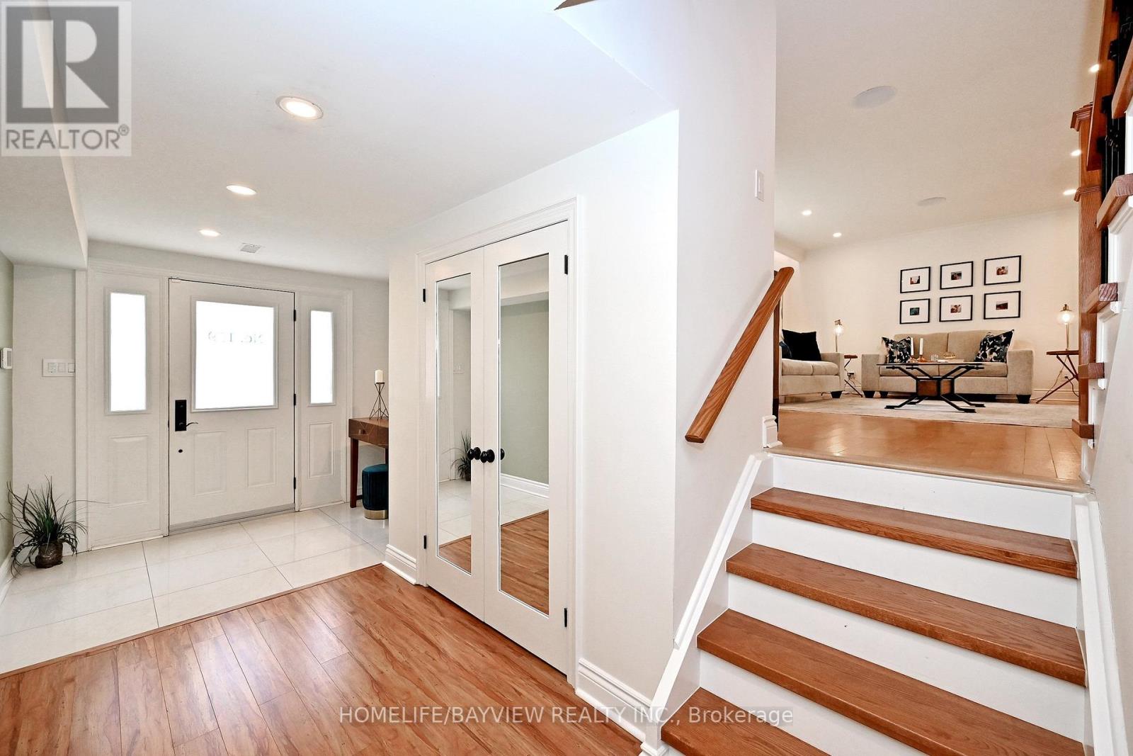 159 Laverock Avenue, Richmond Hill (Mill Pond), Ontario  L4C 4K1 - Photo 7 - N13047174