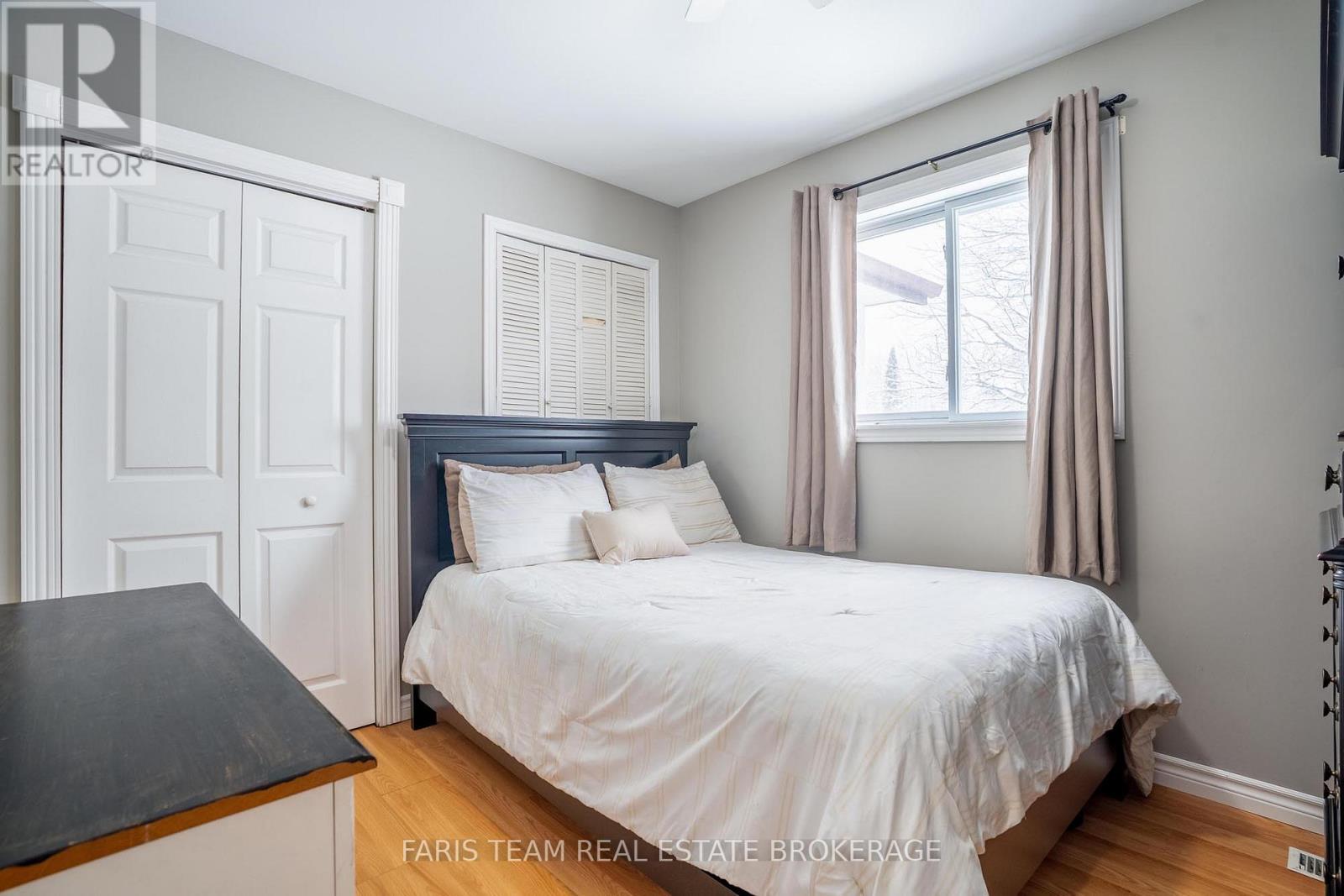 61 Mill Street E, Springwater, Ontario  L0L 1V0 - Photo 23 - S13046914