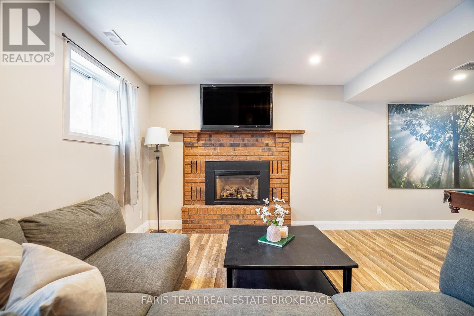 61 Mill Street E, Springwater, Ontario  L0L 1V0 - Photo 31 - S13046914