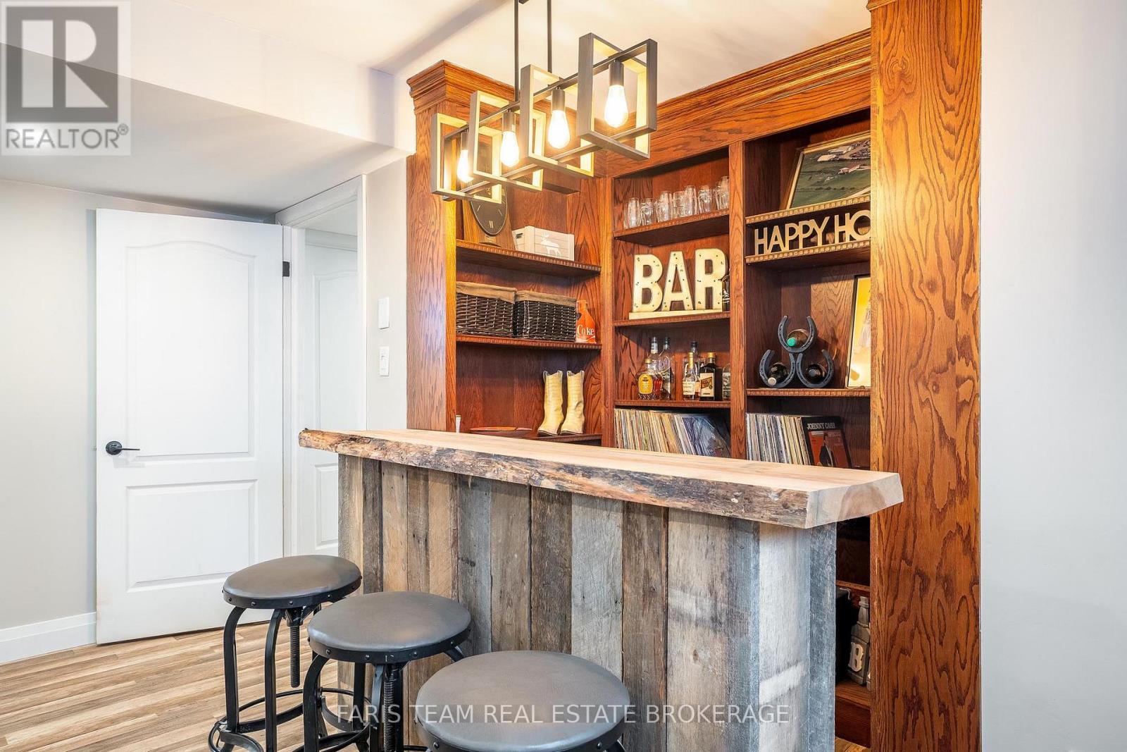 61 Mill Street E, Springwater, Ontario  L0L 1V0 - Photo 33 - S13046914