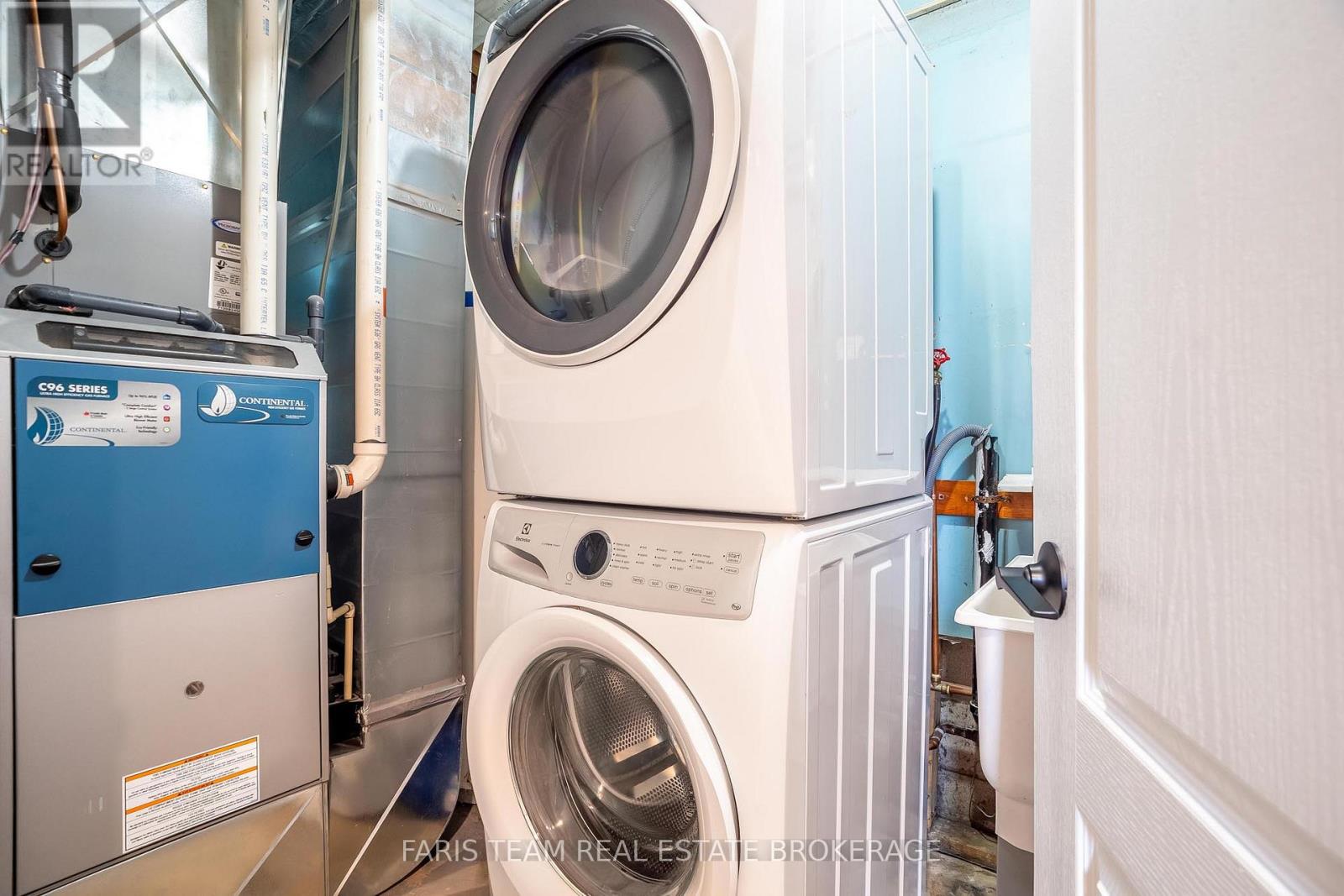 61 Mill Street E, Springwater, Ontario  L0L 1V0 - Photo 38 - S13046914