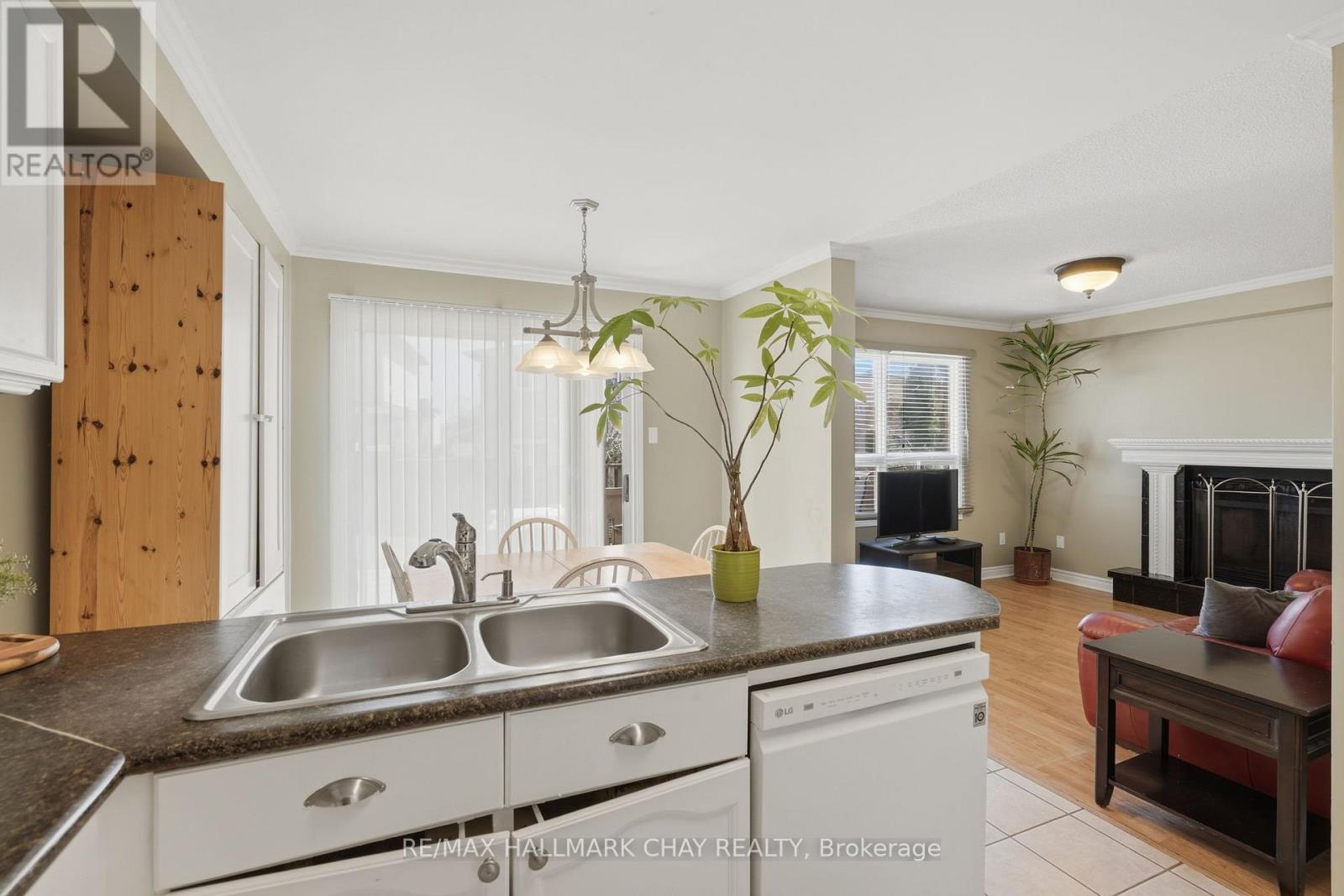 21 Carr Drive, Barrie (Letitia Heights), Ontario  L4N 6N3 - Photo 13 - S13047046