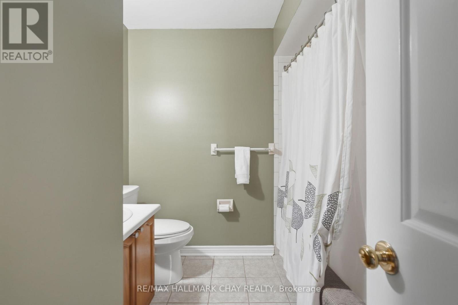 21 Carr Drive, Barrie (Letitia Heights), Ontario  L4N 6N3 - Photo 28 - S13047046