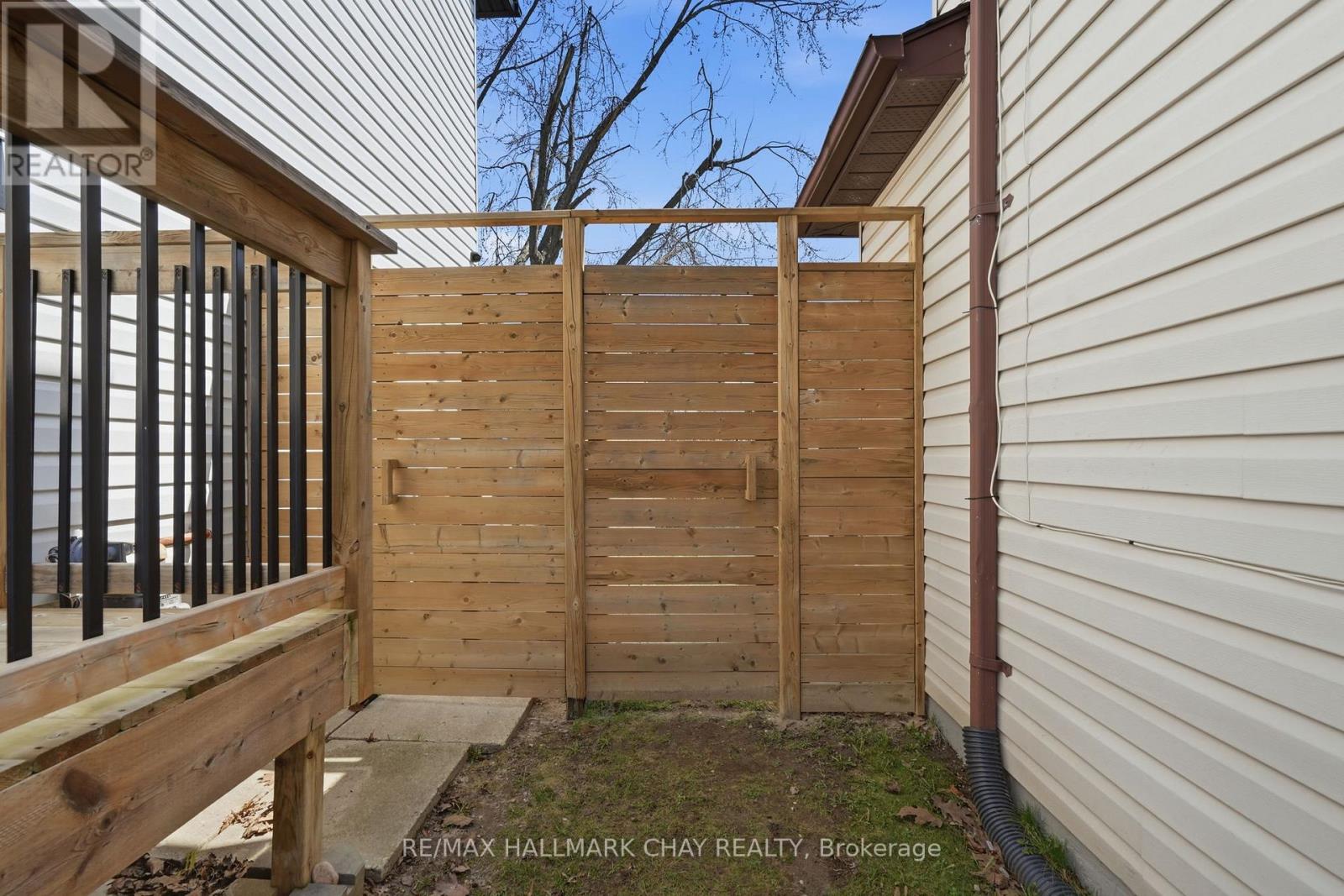 21 Carr Drive, Barrie (Letitia Heights), Ontario  L4N 6N3 - Photo 34 - S13047046