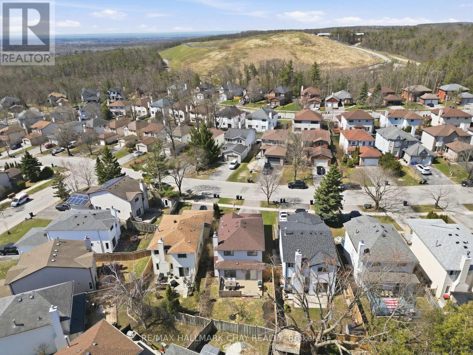 21 Carr Drive, Barrie (Letitia Heights), Ontario  L4N 6N3 - Photo 44 - S13047046