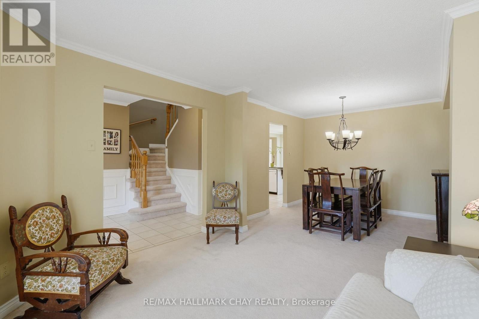 21 Carr Drive, Barrie (Letitia Heights), Ontario  L4N 6N3 - Photo 8 - S13047046