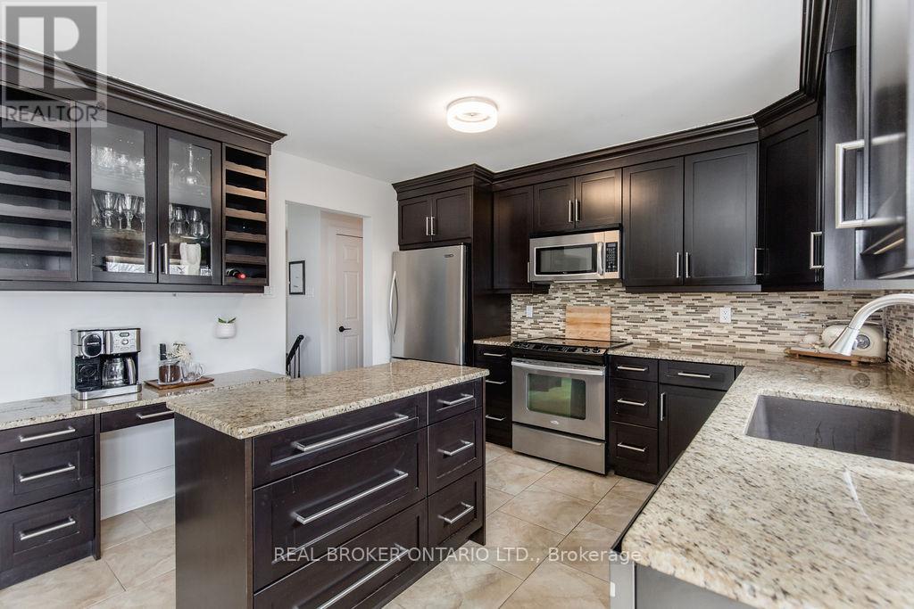 48 John Street, Severn (Coldwater), Ontario  L0K 1E0 - Photo 10 - S13047050